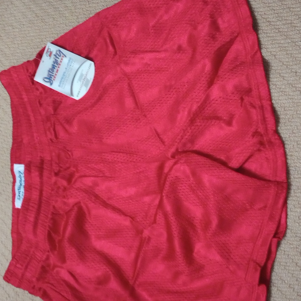 🧡2/$10 Bundle Only NWT INTENSITY Diamond Mesh Shorts With Liner. 5" Inseam